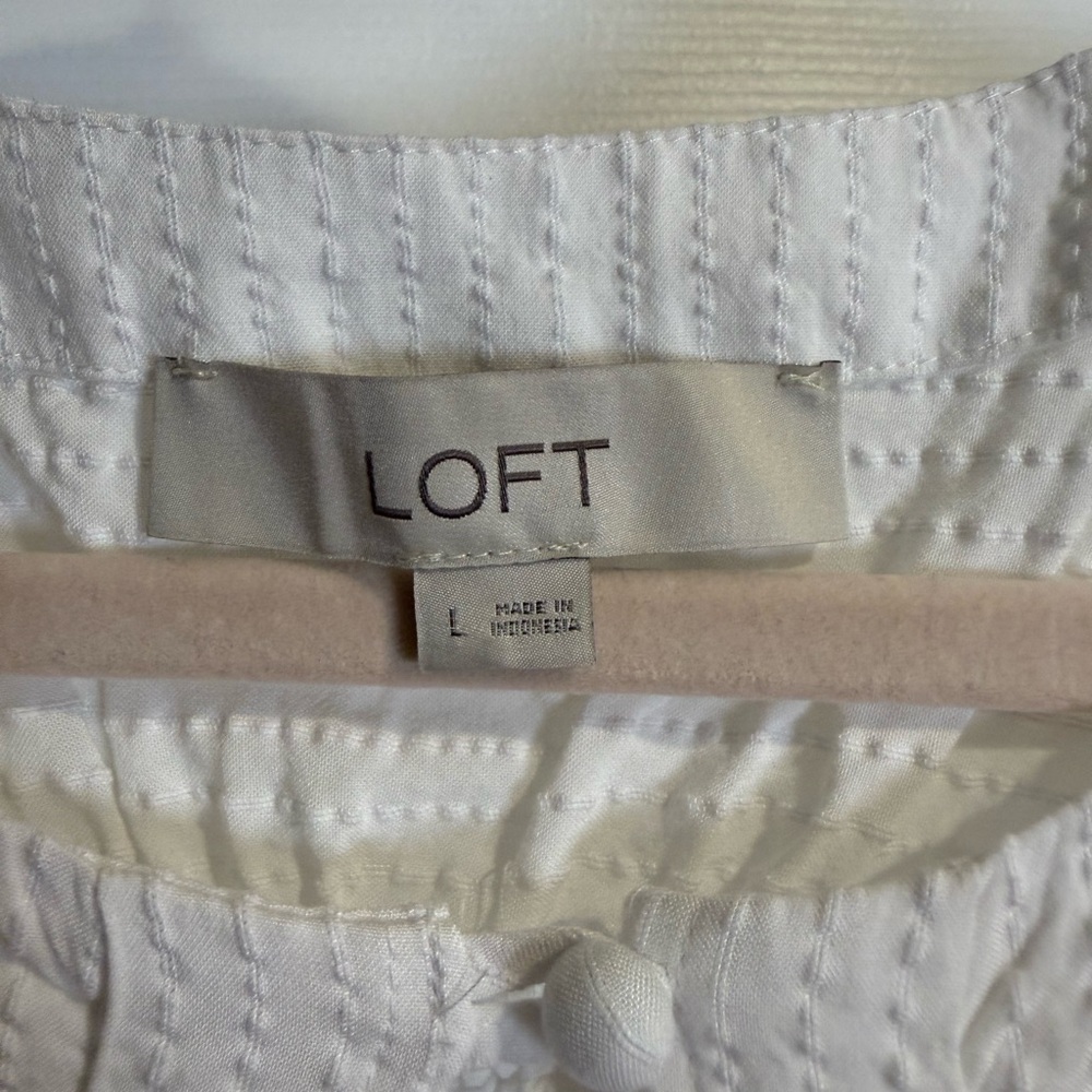 LOFT Women's White Textured Blouse - Picture 2 of 2